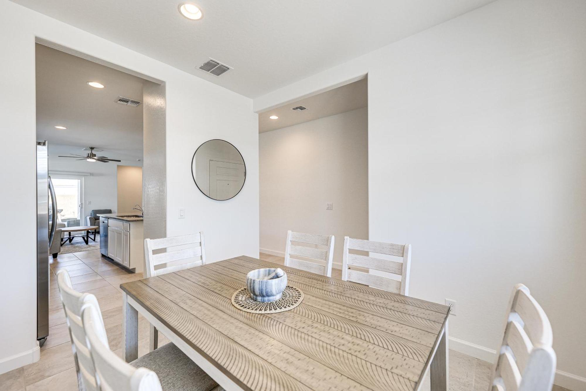 Maricopa Home With Putting Green And Covered Patio! Esterno foto